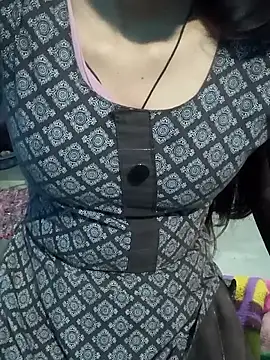 Sexy-Raziya69 online show from 02/07/26, 08:00