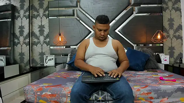 Snapshot of LaimCarterss chatting on 02/25/26, 12:49 LaimCarterss online show from 02/25/26, 12:49