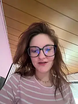 ViviLuu online show from 03/20/26, 01:01