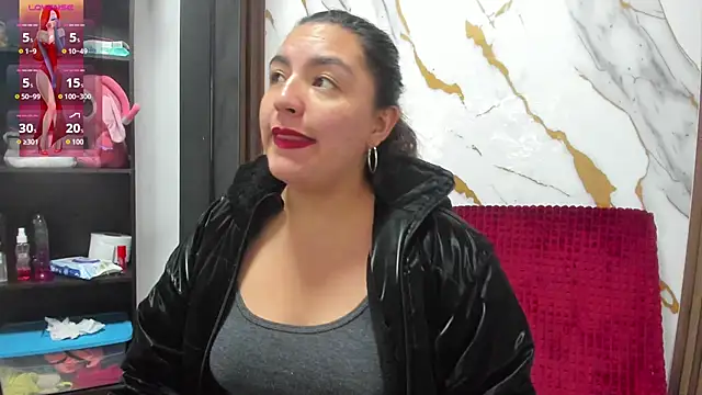 lexyy24 online show from 05/19/26, 10:00