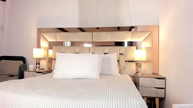 EloiseClairmont online show from 03/25/26, 07:46