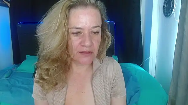 andreea xx online show from 02/11/26, 01:55