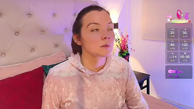 MiccaMadison online show from 04/08/26, 02:51