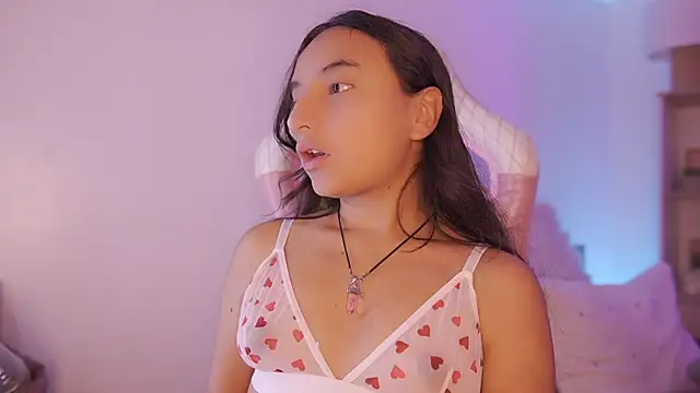  emily jonexs online show from 06/12/26, 03:32