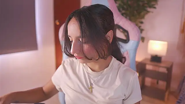 Snapshot of _emily_jonexs chatting on 02/05/26, 03:30 emily jonexs online show from 02/05/26, 03:30