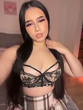 Sofiia Vegaa online show from 05/17/26, 01:27