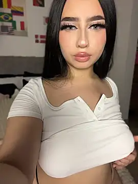 Snapshot of Sofiia_Vegaa chatting on 07/19/26, 01:25 Sofiia Vegaa online show from 07/19/26, 01:25