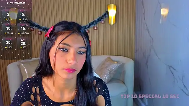 Perla Moon Tx online show from 02/09/26, 04:27