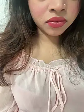 Snapshot of riya_sharma11 chatting on 02/18/26, 01:40 riya sharma11 online show from 02/18/26, 01:40