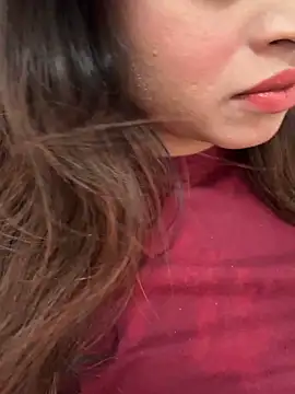 Snapshot of riya_sharma11 chatting on 02/24/26, 11:44 riya sharma11 online show from 02/24/26, 11:44