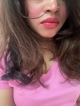 Snapshot of riya_sharma11 chatting on 03/01/26, 03:17 riya sharma11 online show from 03/01/26, 03:17