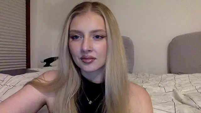 Snapshot of MayaWetDream chatting on 02/05/26, 05:20 MayaWetDream online show from 02/05/26, 05:20