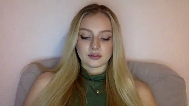 Snapshot of MayaWetDream chatting on 02/10/26, 05:23 MayaWetDream online show from 02/10/26, 05:23