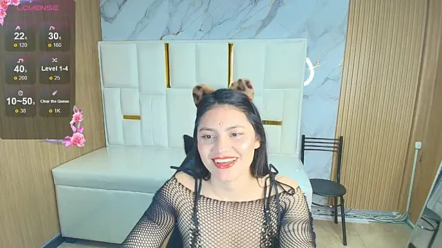 rox luxury tf online show from 03/27/26, 01:34