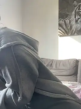 Snapshot of zoeelovee chatting on 02/18/26, 12:45 zoeelovee online show from 02/18/26, 12:45