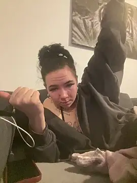 Snapshot of zoeelovee chatting on 02/27/26, 08:30 zoeelovee online show from 02/27/26, 08:30