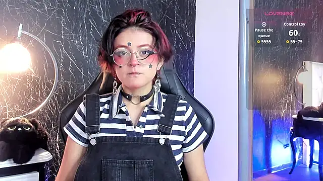 YuuMiko online show from 04/08/26, 01:01