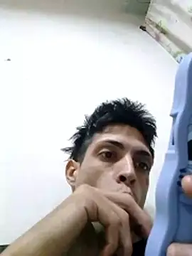 CubanoxxxSex online show from 02/04/26, 09:32