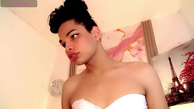 Snapshot of Zonce_shimer chatting on 05/13/26, 07:32 Zonce shimer online show from 05/13/26, 07:32