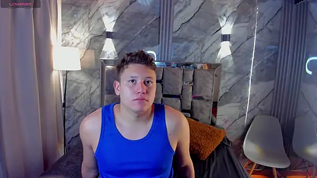 Manson and Zoe online show from 04/16/26, 11:33