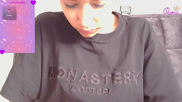 ScarlettMus online show from 04/07/26, 08:21