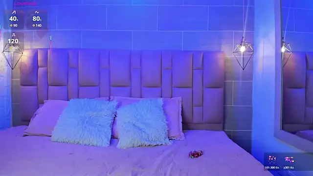 Snapshot of Naomi-Thompson chatting on 02/09/26, 06:39 Naomi-Thompson online show from 02/09/26, 06:39