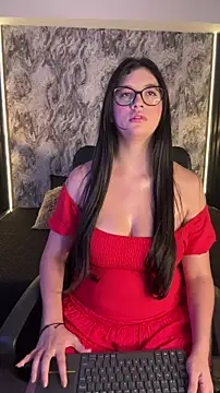 Snapshot of Dahlia-Rose chatting on 02/11/26, 07:47 Dahlia-Rose online show from 02/11/26, 07:47