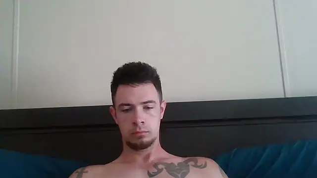 midnightsinz online show from 04/29/26, 04:44