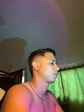 Snapshot of Gael_Velaryx chatting on 04/18/26, 03:14 Gael Velaryx online show from 04/18/26, 03:14