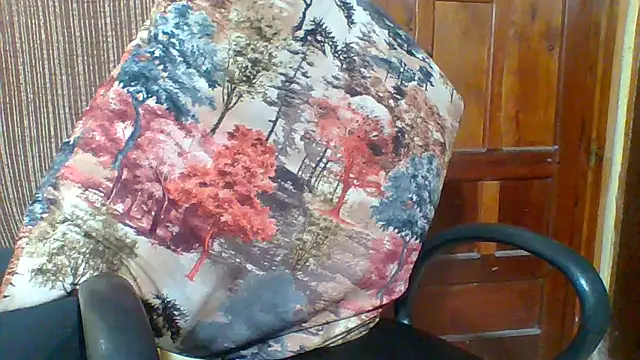Snapshot of JUICY_T chatting on 07/20/26, 02:30 JUICY T online show from 07/20/26, 02:30