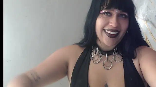 Snapshot of valen_ros chatting on 06/03/26, 02:33 valen ros online show from 06/03/26, 02:33