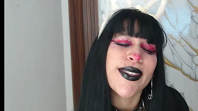 valen ros online show from 04/05/26, 03:19