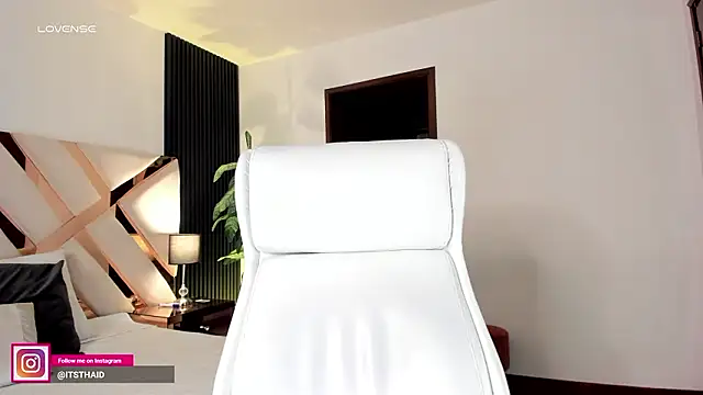 missthailand  online show from 03/12/26, 10:25