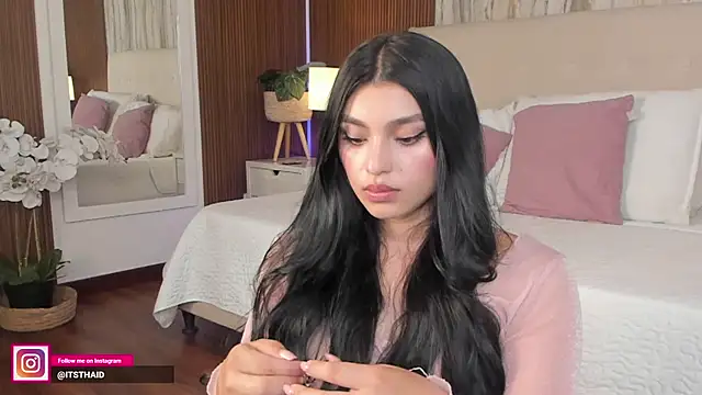 Snapshot of missthailand_ chatting on 04/21/26, 10:27 missthailand online show from 04/21/26, 10:27