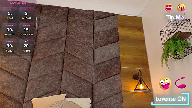 FernandaBrown   online show from 03/19/26, 07:03