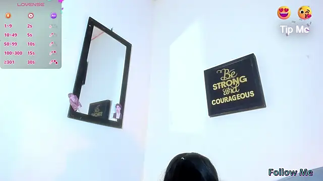 Lily-Scott online show from 02/25/26, 11:37