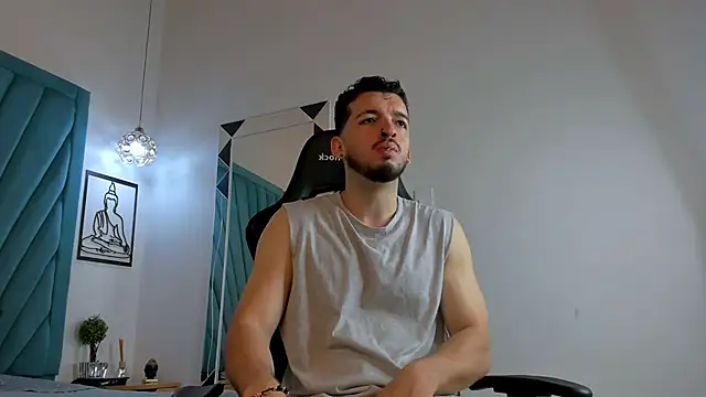 Logan Wolf-js online show from 04/04/26, 01:50