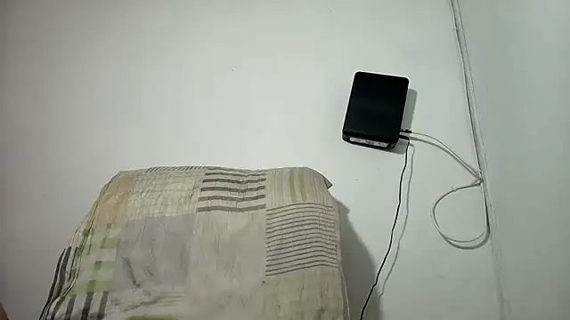 Jesshot bigcock20cm online show from 03/22/26, 01:45