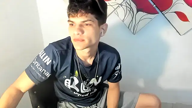 Jesshot bigcock20cm online show from 06/07/26, 04:50