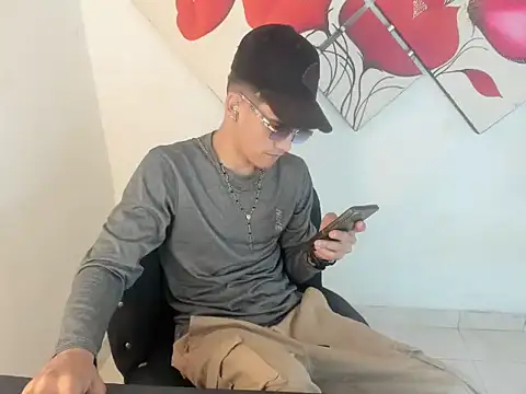 Jesshot bigcock20cm online show from 07/07/26, 05:54