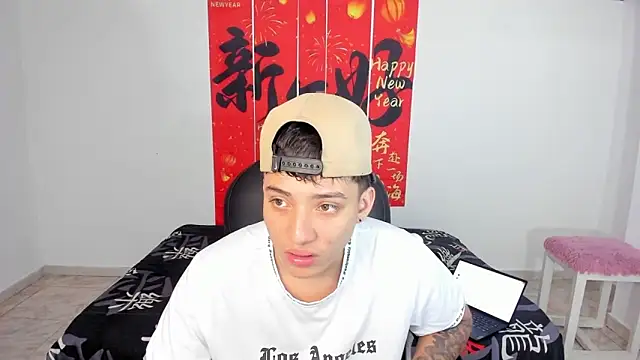 Wesleey-Boy online show from 03/31/26, 07:38