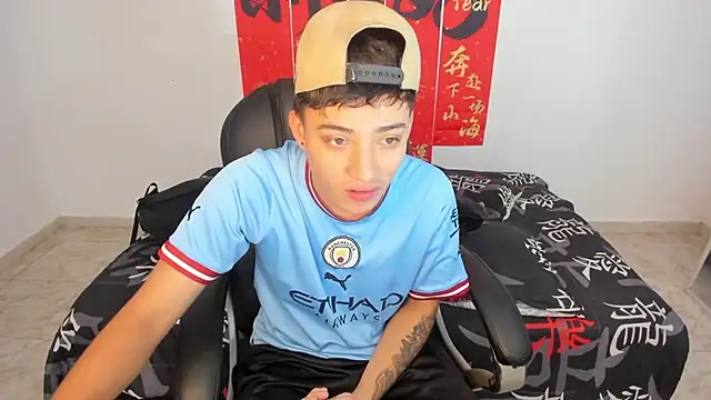 Wesleey-Boy online show from 04/08/26, 07:04