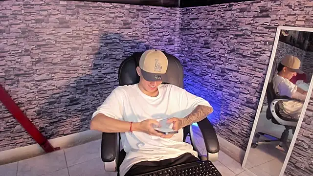 Wesleey-Boy online show from 03/03/26, 07:54