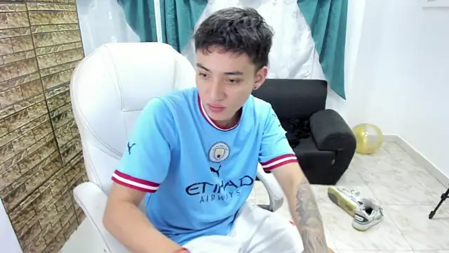 Wesleey-Boy online show from 02/19/26, 07:33