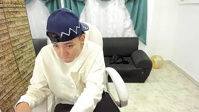 Wesleey-Boy online show from 02/18/26, 06:59