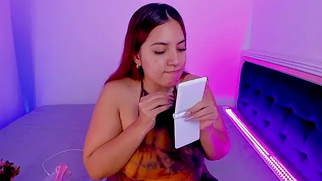 Snapshot of Angelica__Red chatting on 02/16/26, 01:54 Angelica Red online show from 02/16/26, 01:54