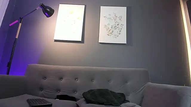 Jimena Adams online show from 04/14/26, 07:52