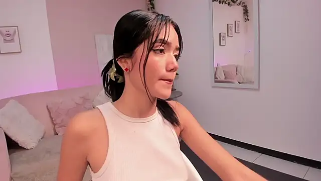 Mila jenner online show from 02/24/26, 03:46