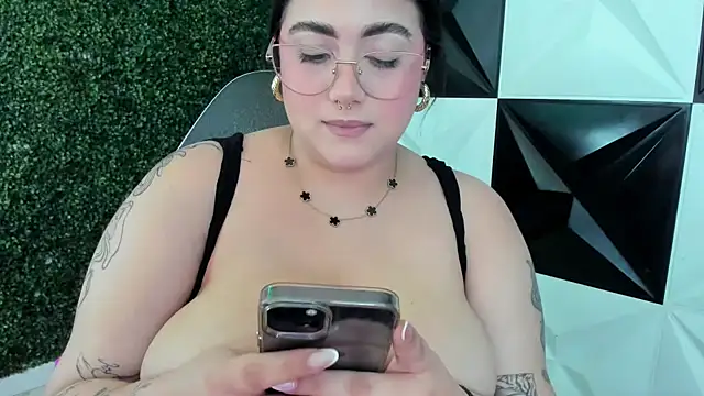 mady musex online show from 04/19/26, 03:18