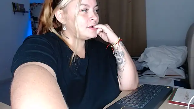 Angiegranados online show from 04/22/26, 01:45